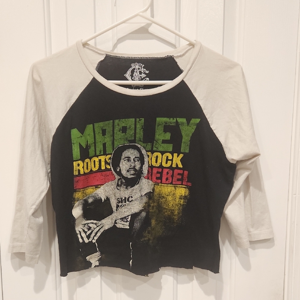 Women's Raglan Sleeve Graphic Cropped Tee